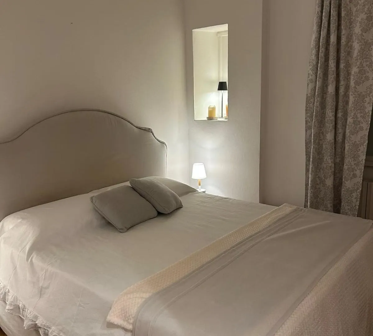 Bilocale Red House - Two Room Apartment Red House, Cosy Flat Milaan