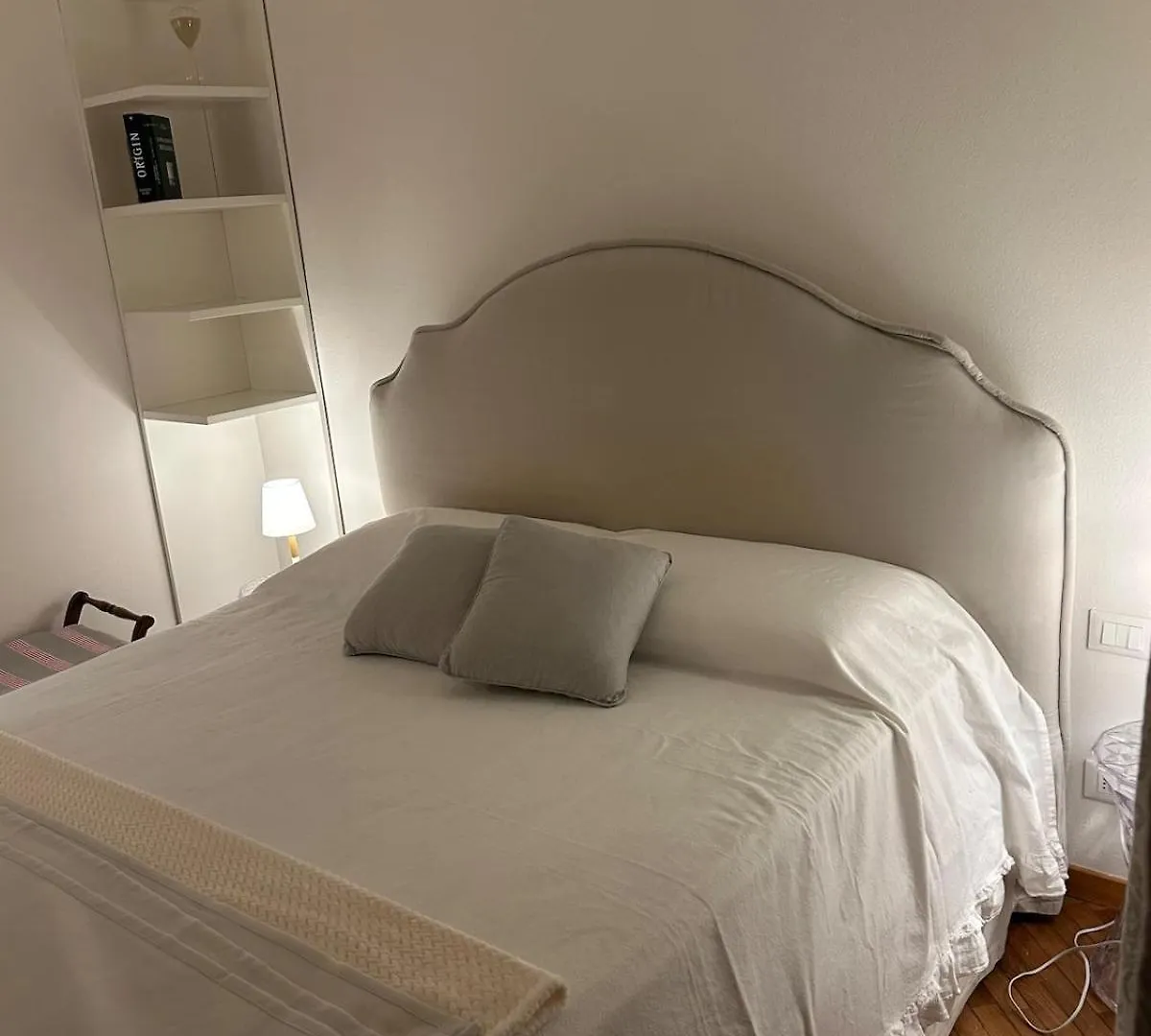 Bilocale Red House - Two Room Apartment Red House, Cosy Flat Milaan