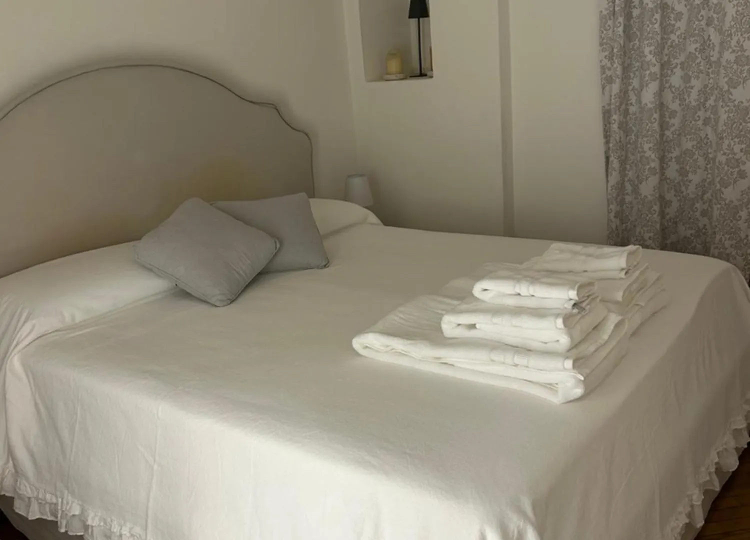 Bilocale Red House - Two Room Apartment Red House, Cosy Flat Milaan Italië