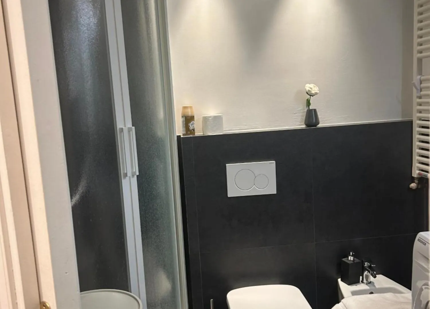 Bilocale Red House - Two Room Apartment Red House, Cosy Flat Milaan