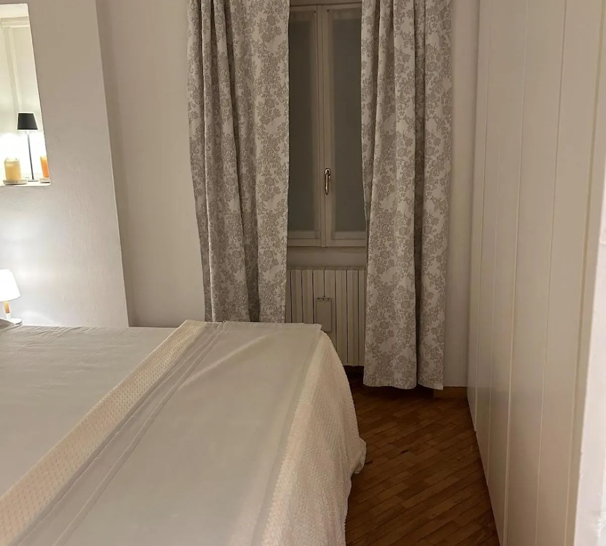 Bilocale Red House - Two Room Apartment Red House, Cosy Flat 米兰 0*,  意大利