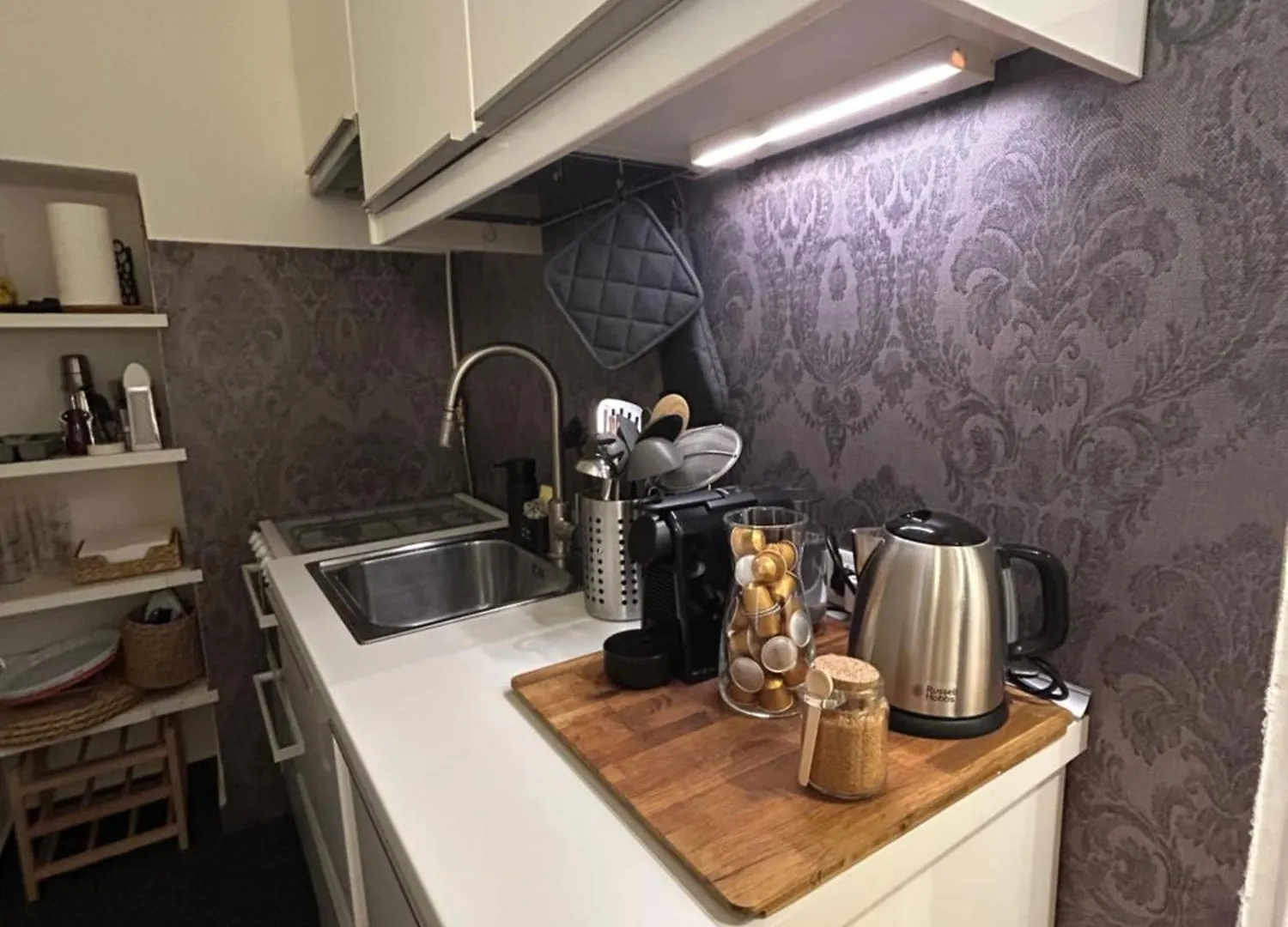 Bilocale Red House - Two Room Apartment Red House, Cosy Flat 米兰