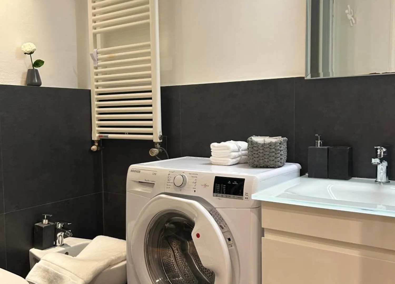 Bilocale Red House - Two Room Apartment Red House, Cosy Flat 米兰 0*,